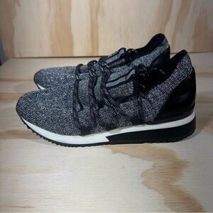 J Slides Urban Sports Mara M Sneakers Shoes Women’s Size 8